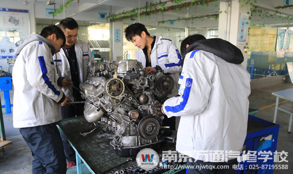 南京万通汽修学校
